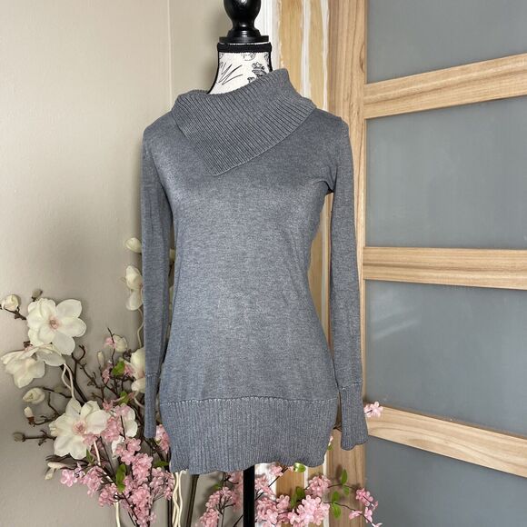 The LIMITED Gray Folded Neck Line Sweater Size Small - Picture 1 of 7